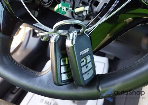 2017 Honda Accord Ex-L z USA, uszkodzony, nr VIN 1HGCR2F81HA037528